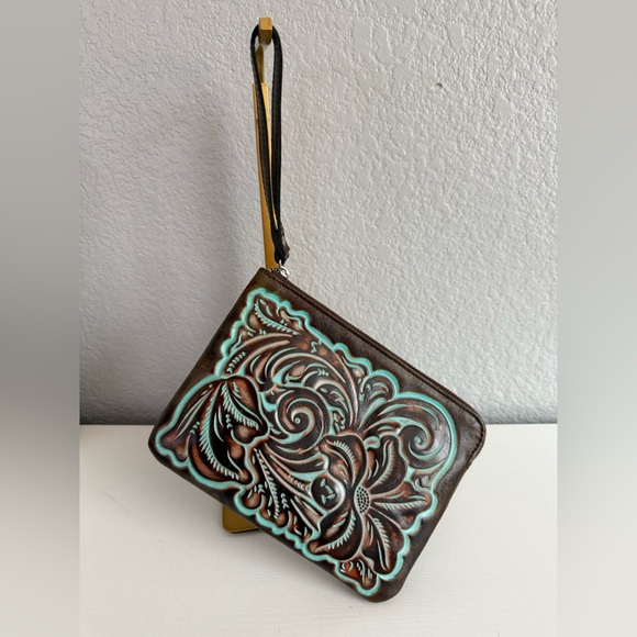 Patricia Nash Handbags - PATRICIA NASH Cassini Wristet Make Up Bag NEW Embossed Turquoise Leather